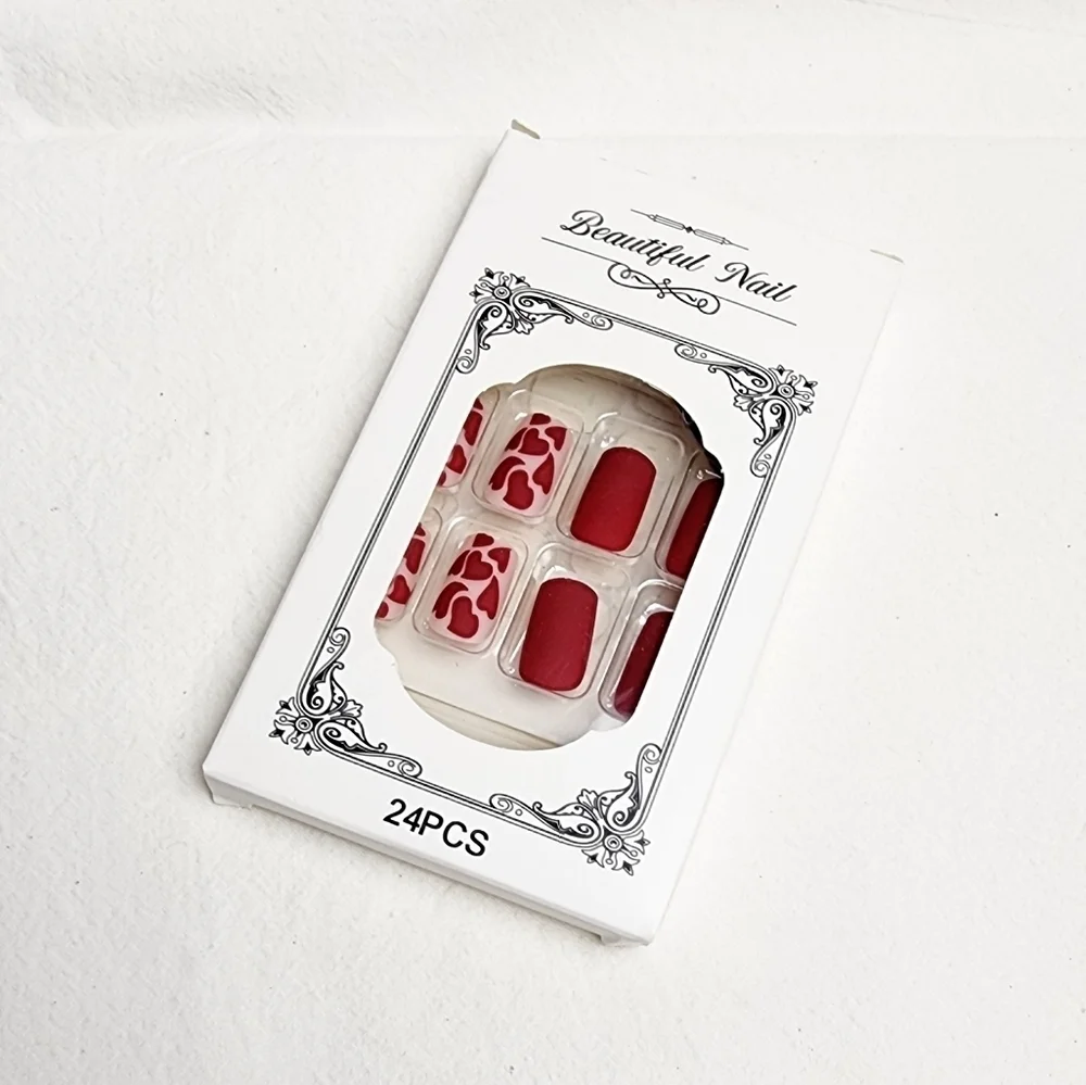 24 Pieces Fake Press On Nails